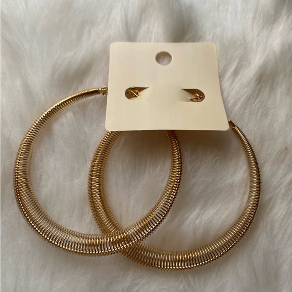 Hoop earrings - Picture 3 of 4